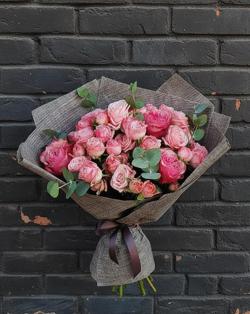 Букет цветов из: Розы в Кировске Мурманской области