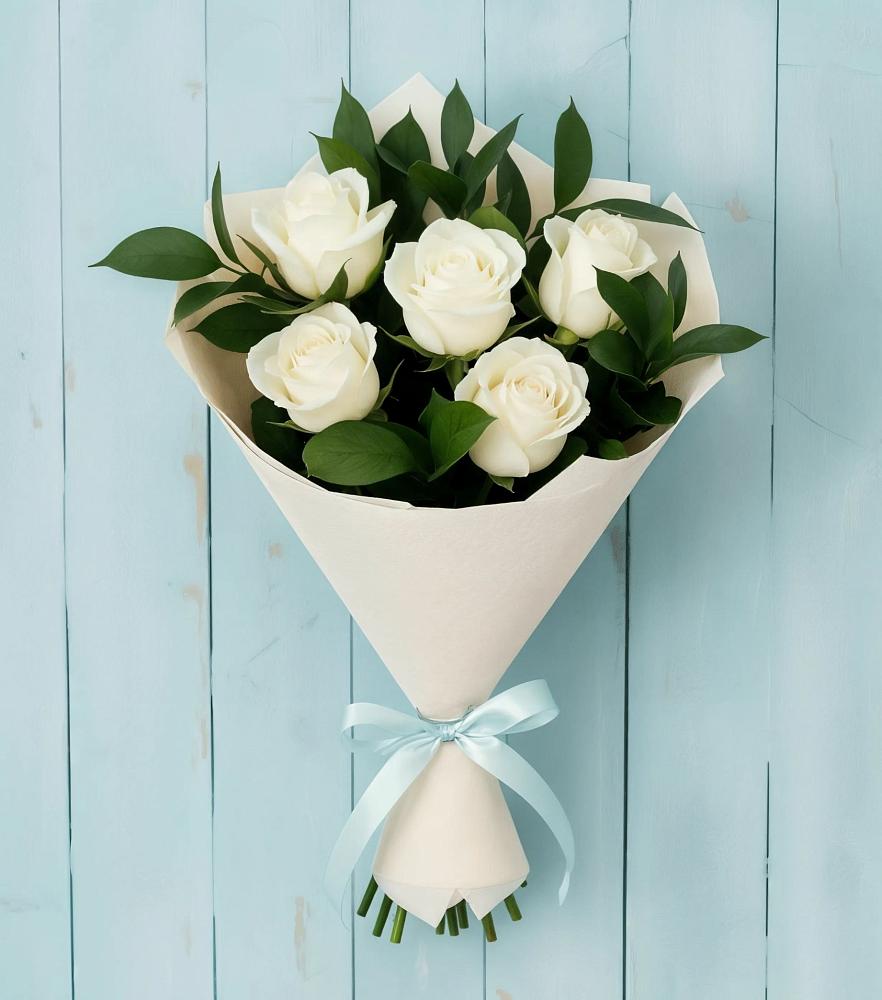 Букет цветов из: Розы в Кировске Мурманской области