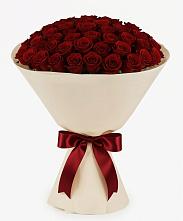Букет 101 Бордовая роза Блэк Бакарра в Кировске Мурманской области