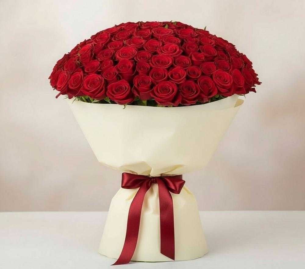Букет 101 Красная роза Милано в Кировске Мурманской области