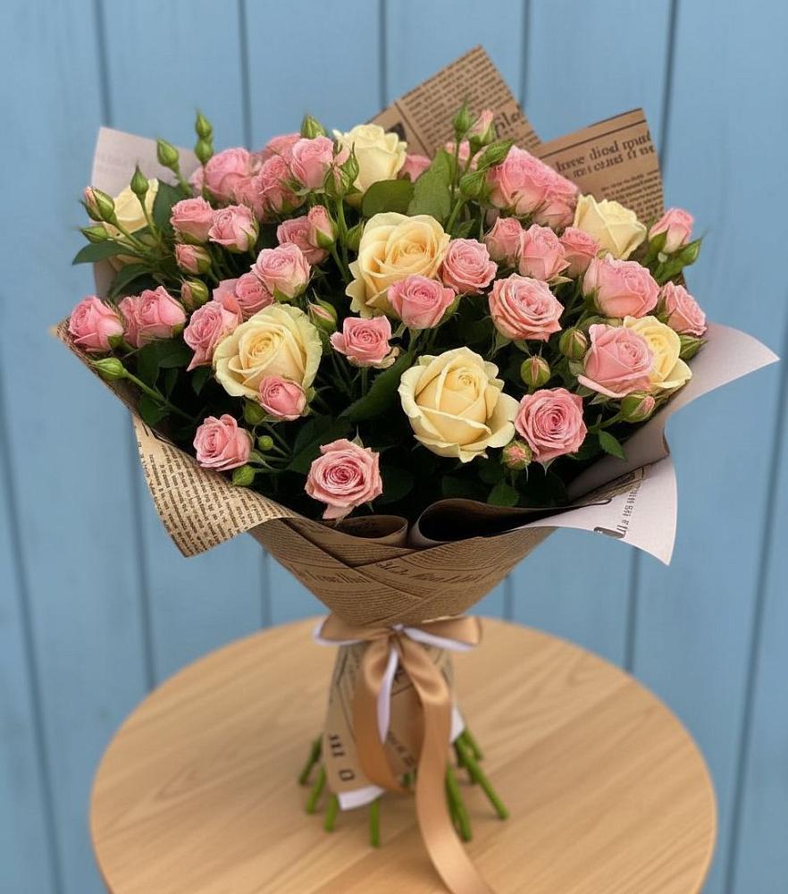 Букет цветов из: Розы в Кировске Мурманской области