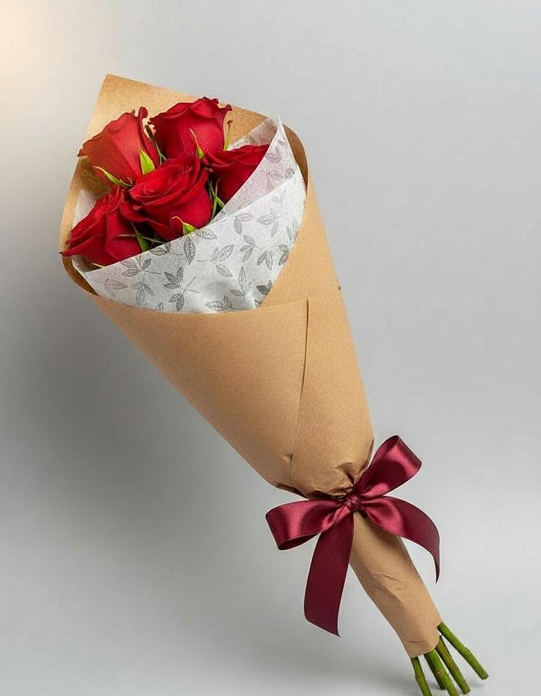 Букет цветов из: Розы в Кировске Мурманской области