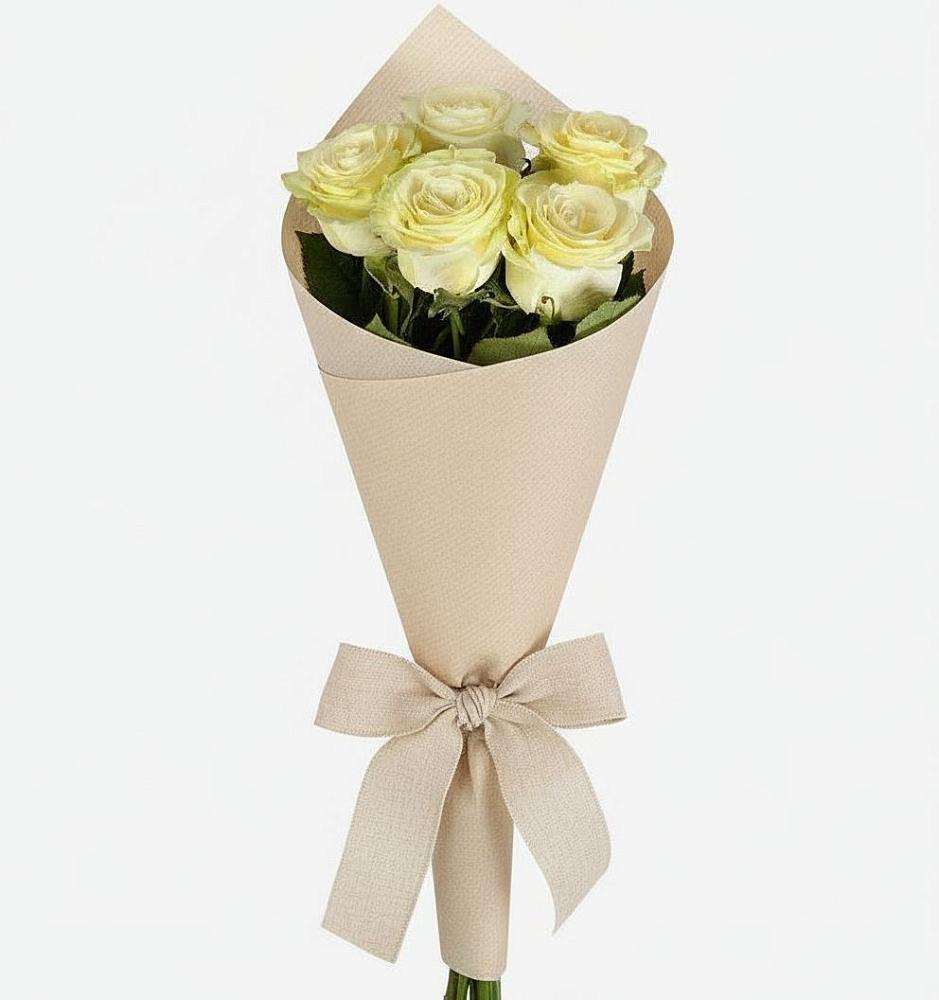 Букет цветов из: Розы в Кировске Мурманской области