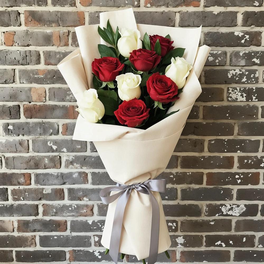 Букет цветов из: Розы в Кировске Мурманской области