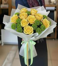 Букет цветов из:  Хризантемы и Розы в Кировске Мурманской области
