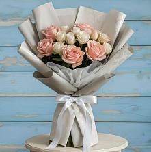 Букет цветов из:  Розы в Кировске Мурманской области