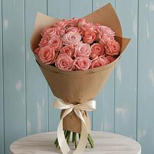Букет цветов из:  Розы в Кировске Мурманской области