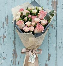 Букет цветов из:  Розы #REPLACE_PRED# Кировске Мурманской области