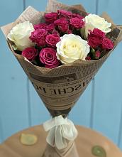 Букет цветов из:  Розы в Кировске Мурманской области