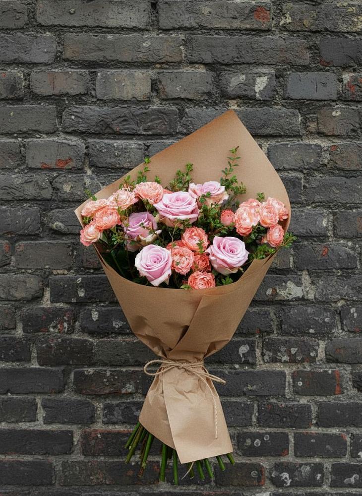 Букет цветов из: Розы в Кировске Мурманской области