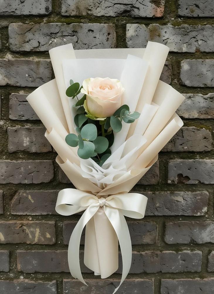 Букет цветов из: Розы в Кировске Мурманской области