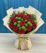 Букет цветов из:  Розы и Хризантемы в Кировске Мурманской области