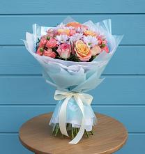 Букет цветов из:  Хризантемы и Розы в Кировске Мурманской области