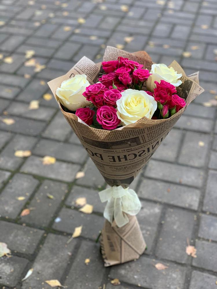 Букет цветов из: Розы в Кировске Мурманской области