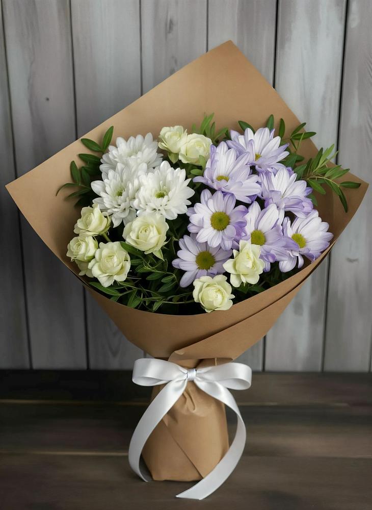 Букет цветов из: Хризантемы и Розы в Кировске Мурманской области