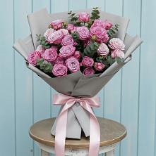 Букет цветов из:  Розы в Кировске Мурманской области
